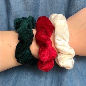 Christmas Feeling Srunchie Collection!